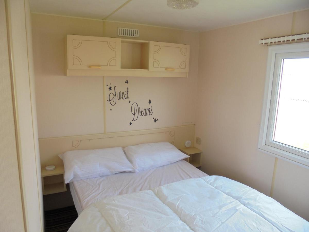 Golden Sands: Mirage Iiii:- 6 Berth, Access To The Beach Инголдмелс Екстериор снимка
