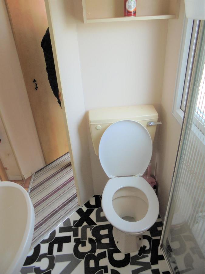 Golden Sands: Mirage Iiii:- 6 Berth, Access To The Beach Инголдмелс Екстериор снимка
